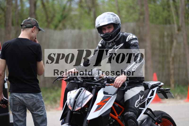 /Archiv-2023/06 10.04.2023 Moto Club Anneau du Rhin/Impressionen